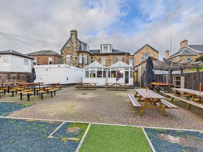 Property Image for Portmann Hotel, 42 Portland Road, Kilmarnock, East Ayrshire, KA1 2DL