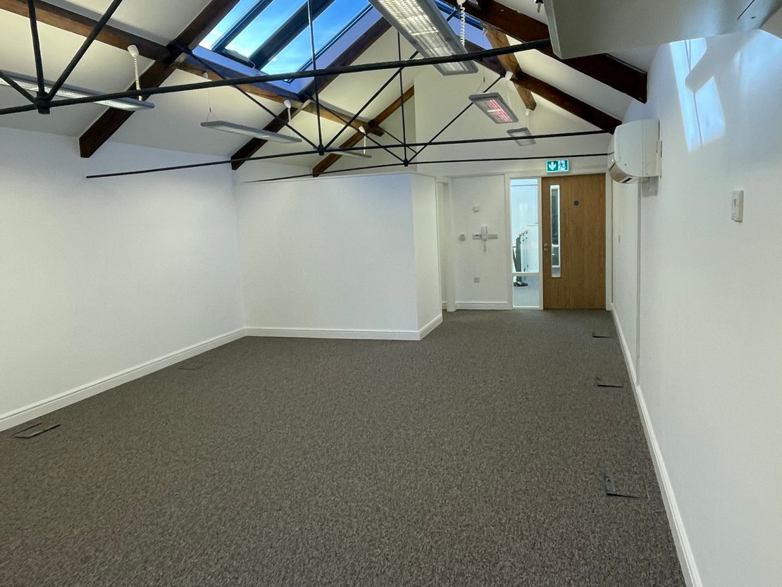 Suite 15, Kirtlington Business Centre, Kirtlington, Kidlington, Oxfordshire, OX5 3JA