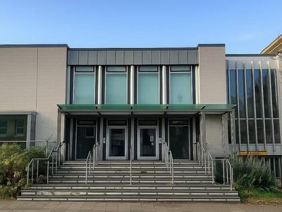 Property Image for 90 Hills Road, Cambridge, CB2 1LQ
