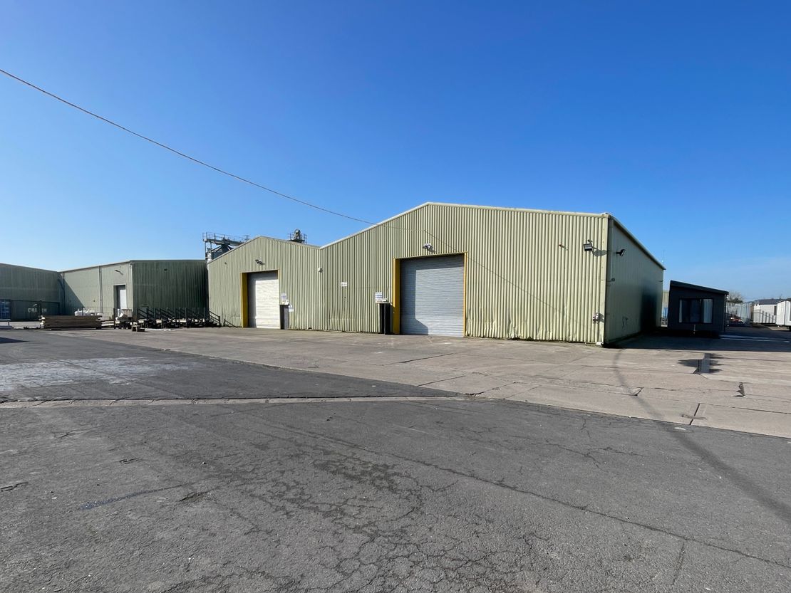 Industrial Workshops, Staddlethorpe Broad Lane, Gilberdyke, Brough, East Riding Of Yorkshire, HU15 2TD
