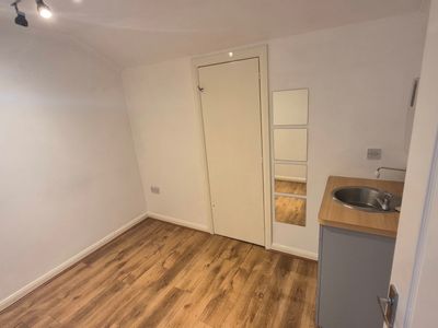 Property Image for 2 Vernon Street, Hull, East Yorkshire, HU1 3DP