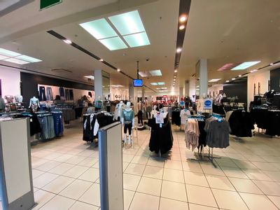 Property Image for 24-26 Hagley Mall, Cornbow Shopping Centre, Cornbow Shopping Centre, Halesowen, West Midlands, B63 4AL