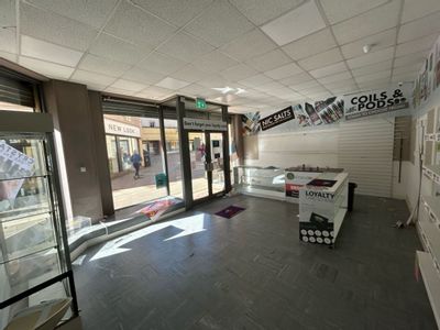 Property Image for Unit 11 St Marks Place Shopping Centre, Newark, Newark, Nottinghamshire, NG24 1XT