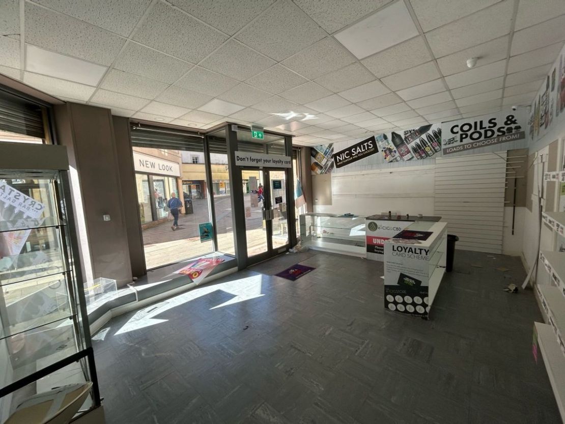 Unit 11 St Marks Place Shopping Centre, Newark, Newark, Nottinghamshire, NG24 1XT