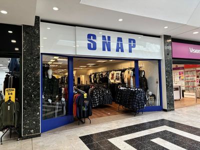 Property Image for 7 The Mall, Newlands Shopping Centre, Newlands Shopping Centre, Kettering, Northamptonshire, NN16 8JA