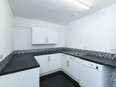 Property Image for First Floor, 20 Central Avenue, West Bridgford, Nottingham, Nottinghamshire, NG2 5GR