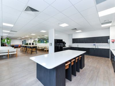 Property Image for Waterfront House, Technology Drive, Beeston Business Park, Beeston, Nottinghamshire, NG9 1LA