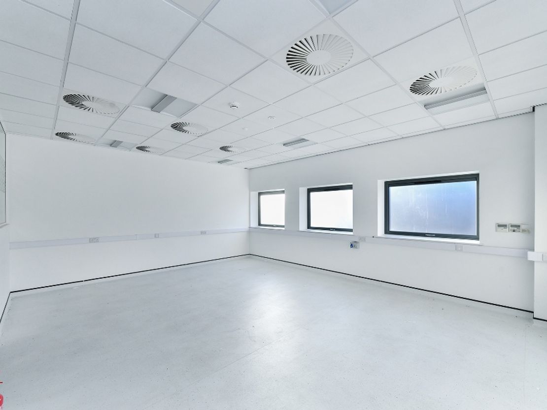 Ground Floor Suite, i2 Centre, Oakham Business Park, Mansfield, Nottinghamshire, NG18 5FB