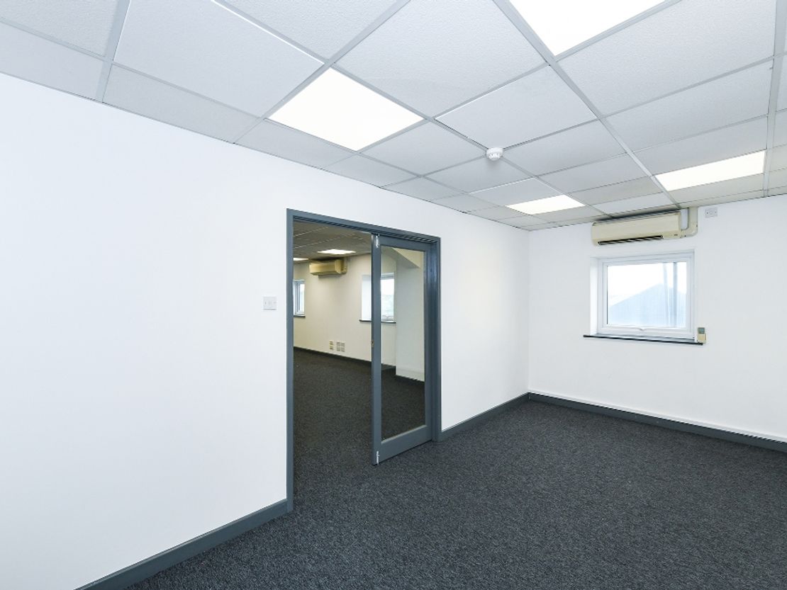 Unit 3B, Roseland Business Park, Normanton Lane, Long Bennington, Newark, Nottinghamshire, NG23 5FF