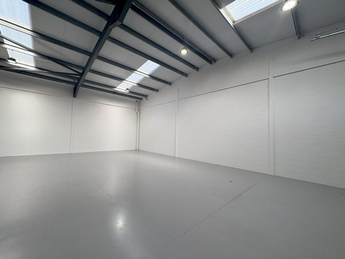 Unit 15, Navigation Point, Golds Hill Way, Wednesbury, West Midlands, DY4 0PU