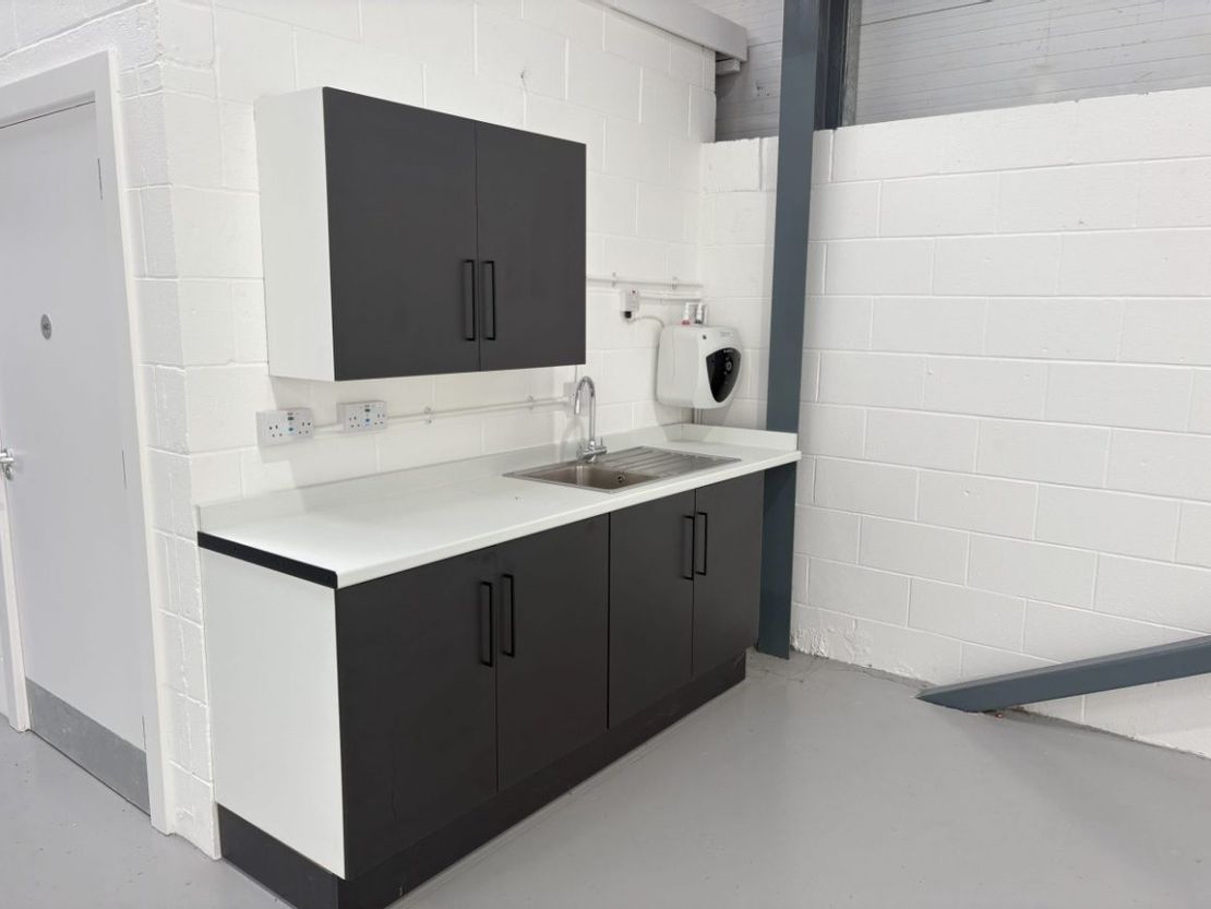 Unit 15, Navigation Point, Golds Hill Way, Wednesbury, West Midlands, DY4 0PU