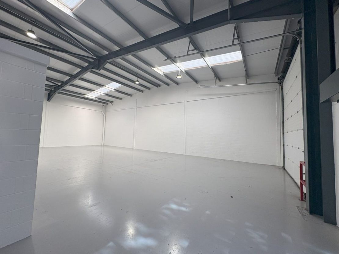 Unit 15, Navigation Point, Golds Hill Way, Wednesbury, West Midlands, DY4 0PU