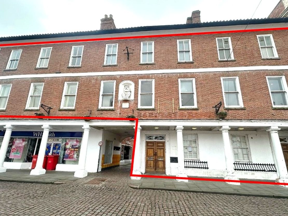 41 Market Place, 41 Market Place, Newark, Nottinghamshire, NG24 1EJ