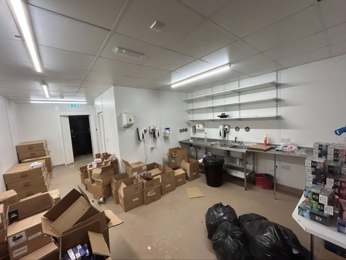 Unit 26, 12 Long Causeway, Dewsbury, Dewsbury, West Yorkshire, WF12 8EN