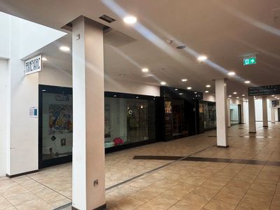 Property Image for Unit C, Market Gates Shopping Centre, Market Gates Shopping Centre, Great Yarmouth, Norfolk, NR30 2BG