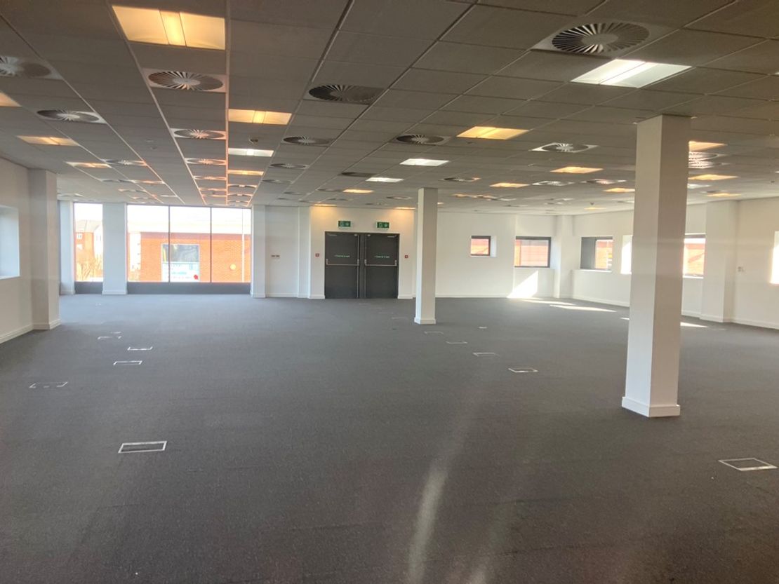 Suites 4 &amp; 5, First Floor, i2 Centre, Oakham Business Park, Mansfield, Nottinghamshire, NG18 5FB