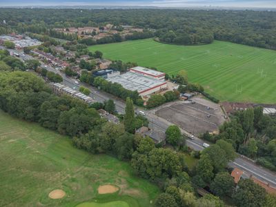 Property Image for 130 & 136 Roehampton Vale, London, Greater London, SW15 3RX