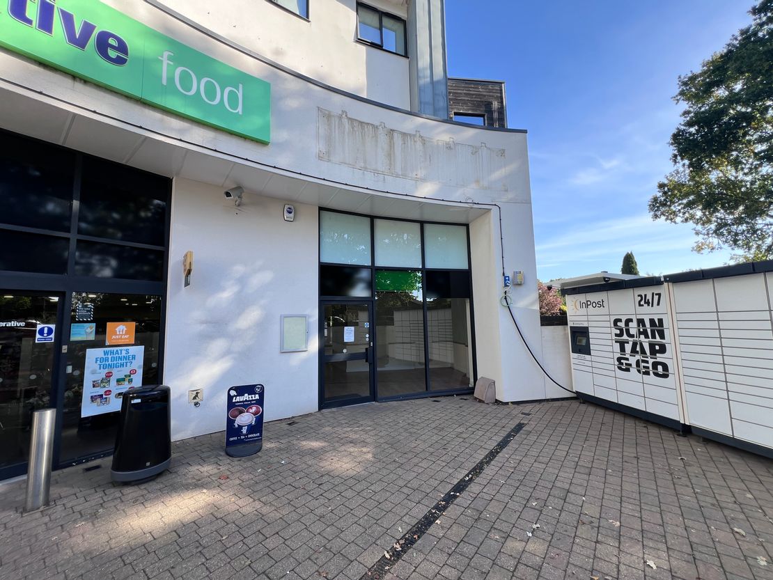 Ground Floor Retail Unit, Woodhouse Court, 88 Ringwood Road, Verwood, Dorset, BH31 7AL
