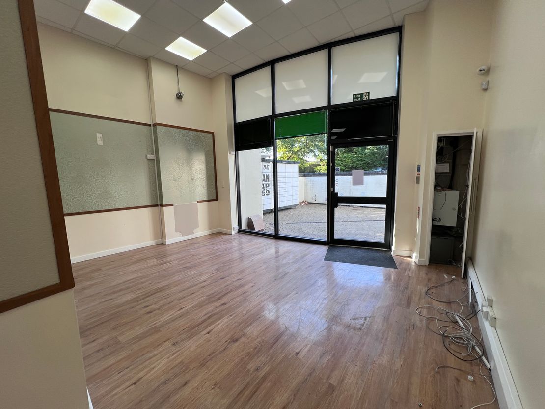 Ground Floor Retail Unit, Woodhouse Court, 88 Ringwood Road, Verwood, Dorset, BH31 7AL