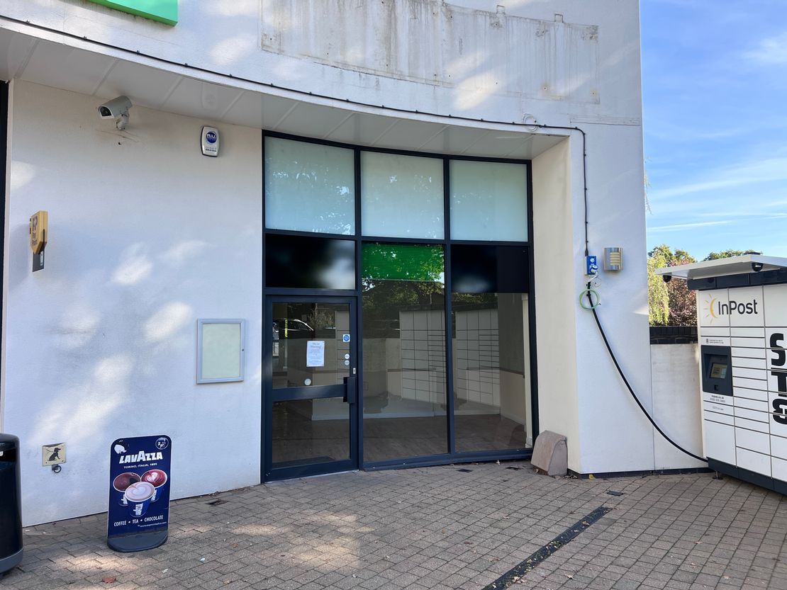 Ground Floor Retail Unit, Woodhouse Court, 88 Ringwood Road, Verwood, Dorset, BH31 7AL