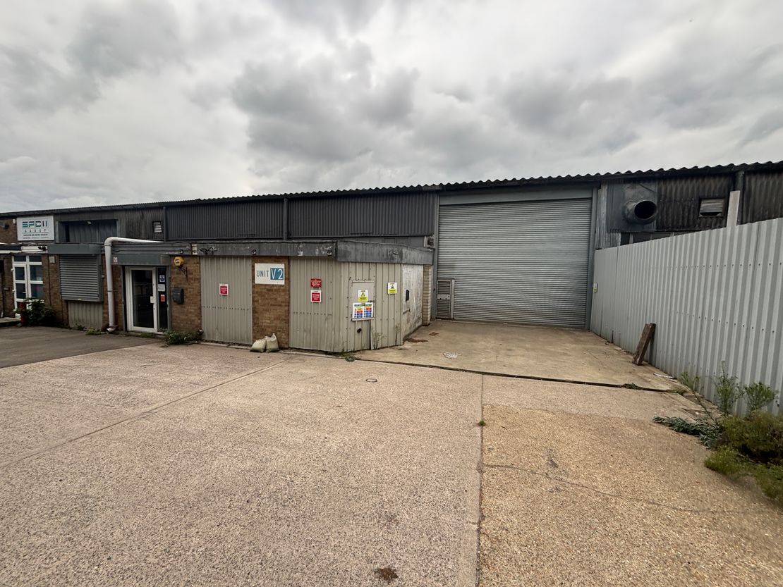 Unit V2 Willments Industrial Estate, Hazel Road, Southampton, Hampshire, SO19 7HS