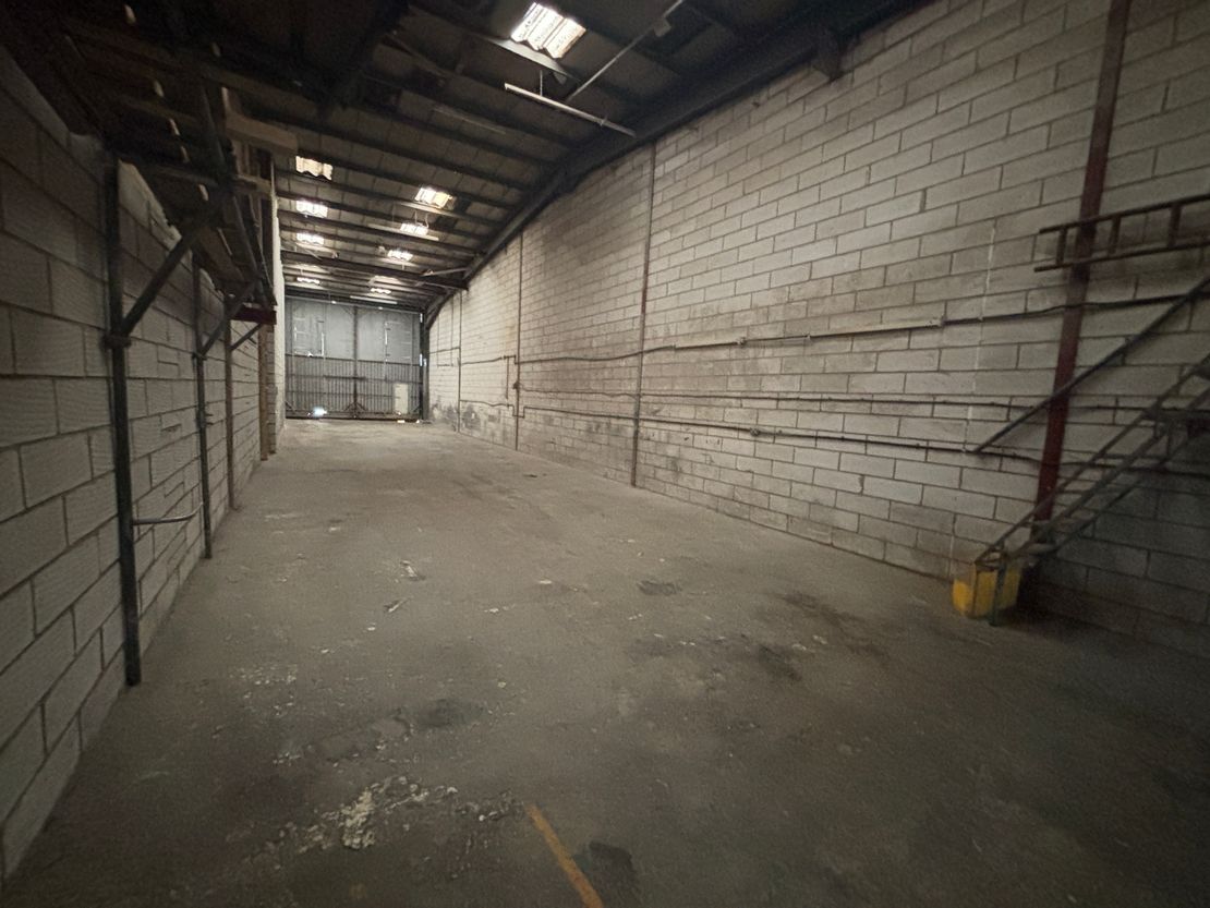 Unit V3, Willments Industrial Estate, Hazel Road, Southampton, Hampshire, SO19 7HS