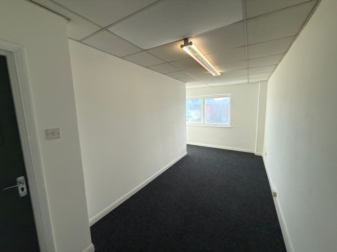 37 (Unit 6) Rochester Airport Estate, 27-43 Laker Road, Rochester, Kent, ME1 3QX
