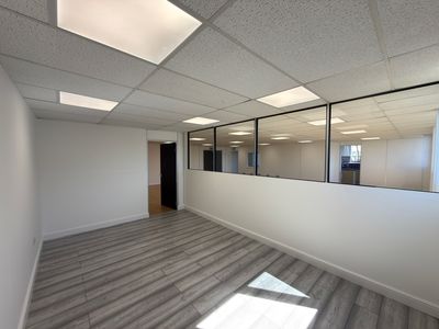 Property Image for 17 Lakeside Park, Neptune Close, Medway City Estate, Rochester, Kent, ME2 4LT