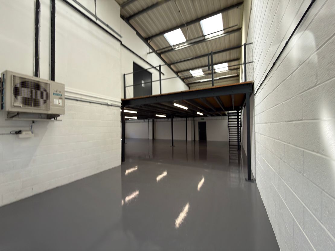 17 Lakeside Park, Neptune Close, Medway City Estate, Rochester, Kent, ME2 4LT