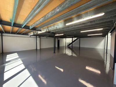 Property Image for 17 Lakeside Park, Neptune Close, Medway City Estate, Rochester, Kent, ME2 4LT