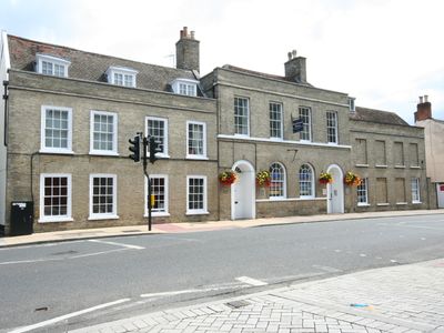 Property Image for 6A, Manchester House, 113 Northgate Street, Bury St Edmunds, Suffolk, IP33 1HP
