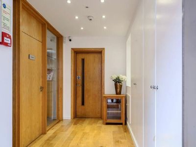 Property Image for Prince Leopold House, 71-73 Victoria Street, Windsor, SL4 1EH