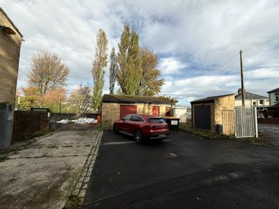 Property Image for Heol Goffa, Llanelli SA15 3EJ