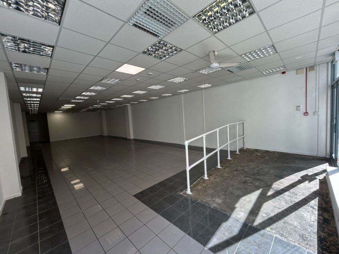 Unit 8 St Marks Place, St Marks Place, Newark, Nottinghamshire, NG24 1XT