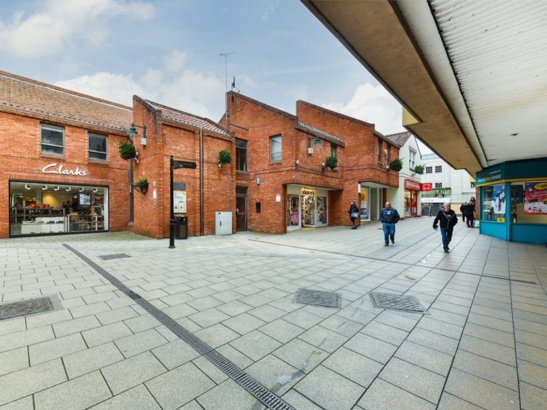 Unit 6 St Marks Place, St Marks Place, Newark, Nottinghamshire, NG24 1XT