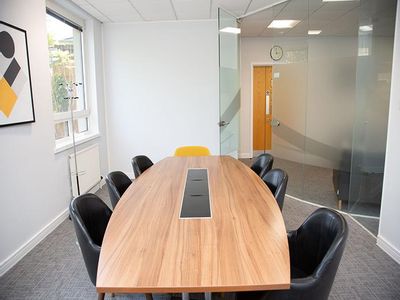 Property Image for 2640 Kings Court, The Crescent, Birmingham, West Midlands, B37 7YE
