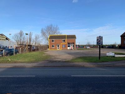 Property Image for 1 Riverside Avenue East, Manningtree CO11 1US