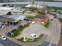 Property Image for 1 Riverside Avenue East, Manningtree CO11 1US
