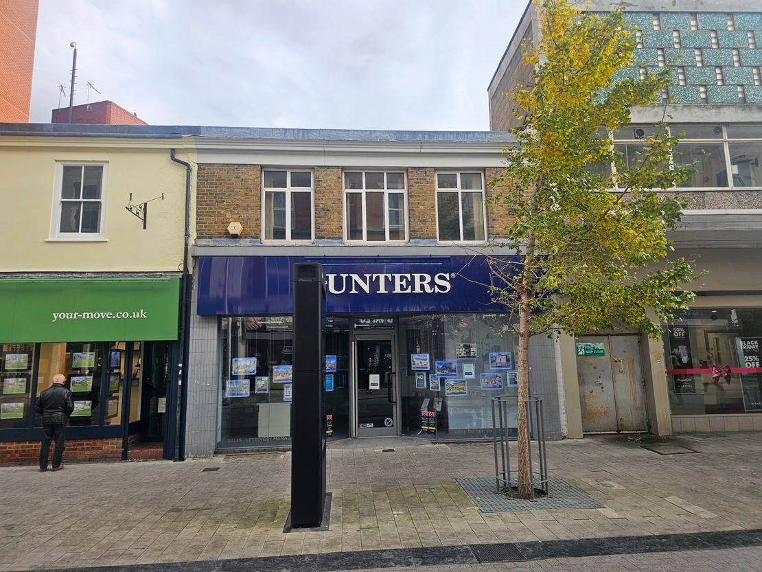 6 Military Road, Chatham, Kent, ME4 4JA