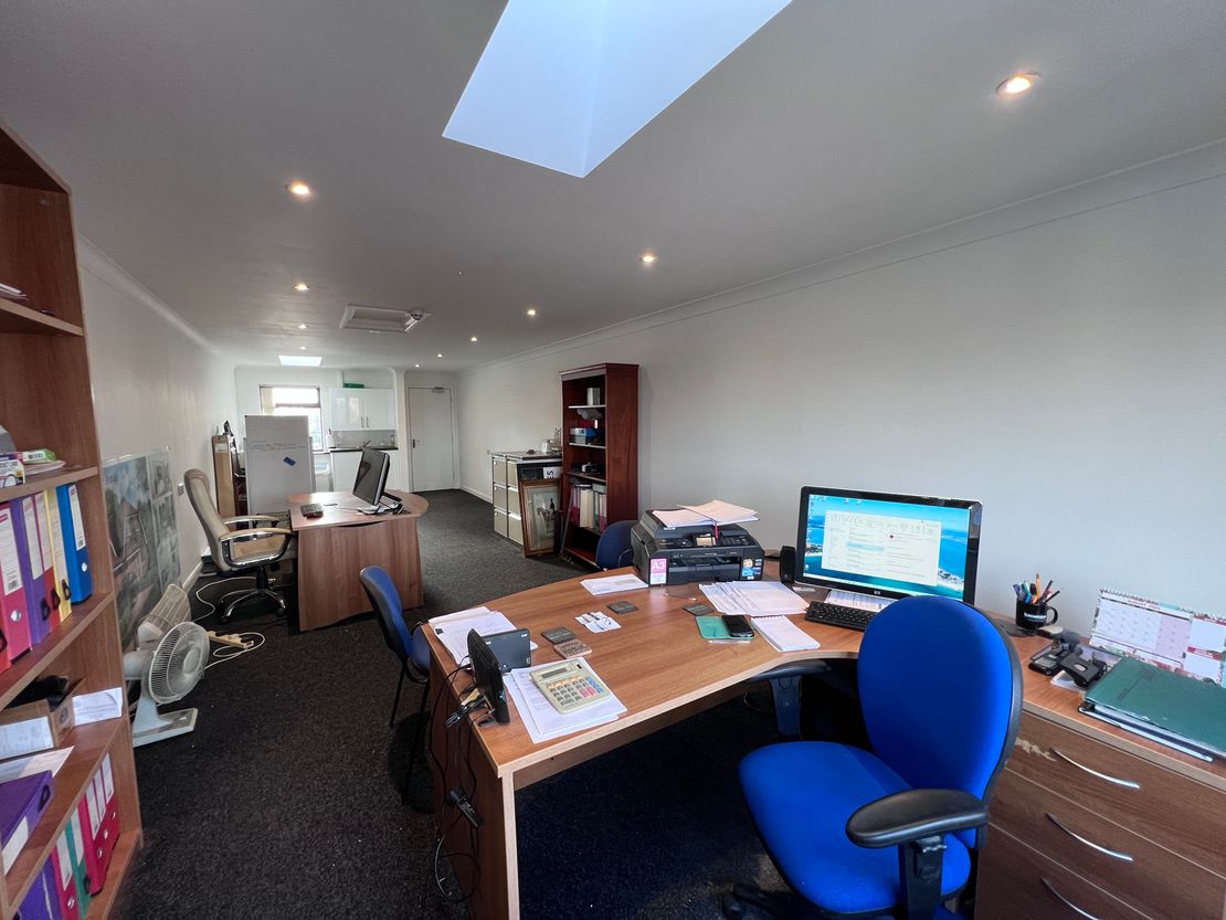 Unit 7, The Parade, 147 Wareham Road, Corfe Mullen, Wimborne, Dorset, BH21 3LA