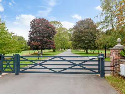 Property Image for Lauriston Business Park, Pitchill WR11 8SN