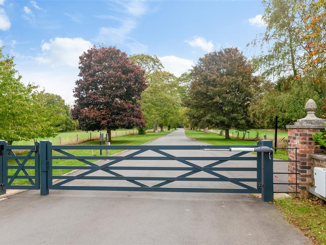 Lauriston Business Park, Pitchill WR11 8SN