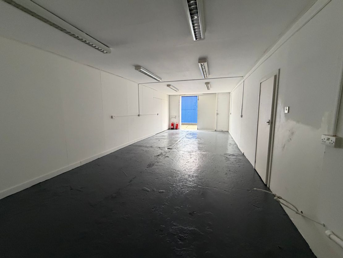 Unit 8D, Ongar Road Trading Estate, Ongar Road, Dunmow, Essex, CM6 1EU