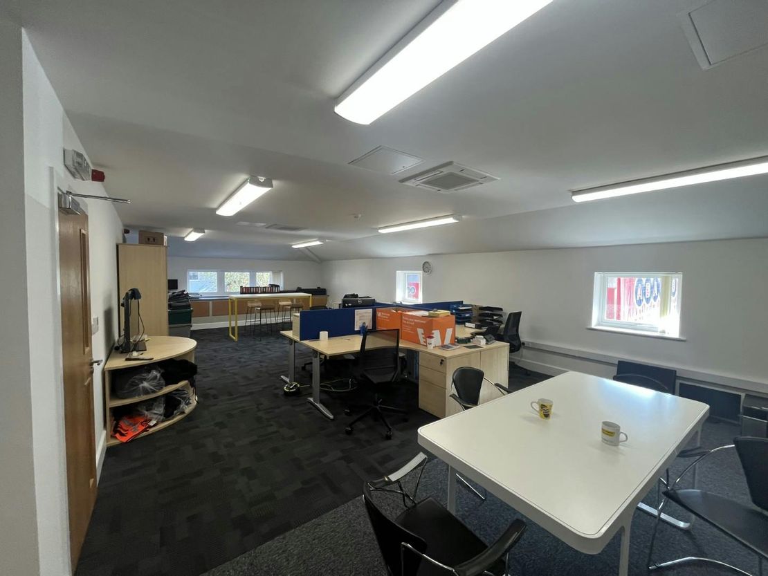 Unit 14 Abbots Business Park, Primrose Hill, Kings Langley, WD4 8FR