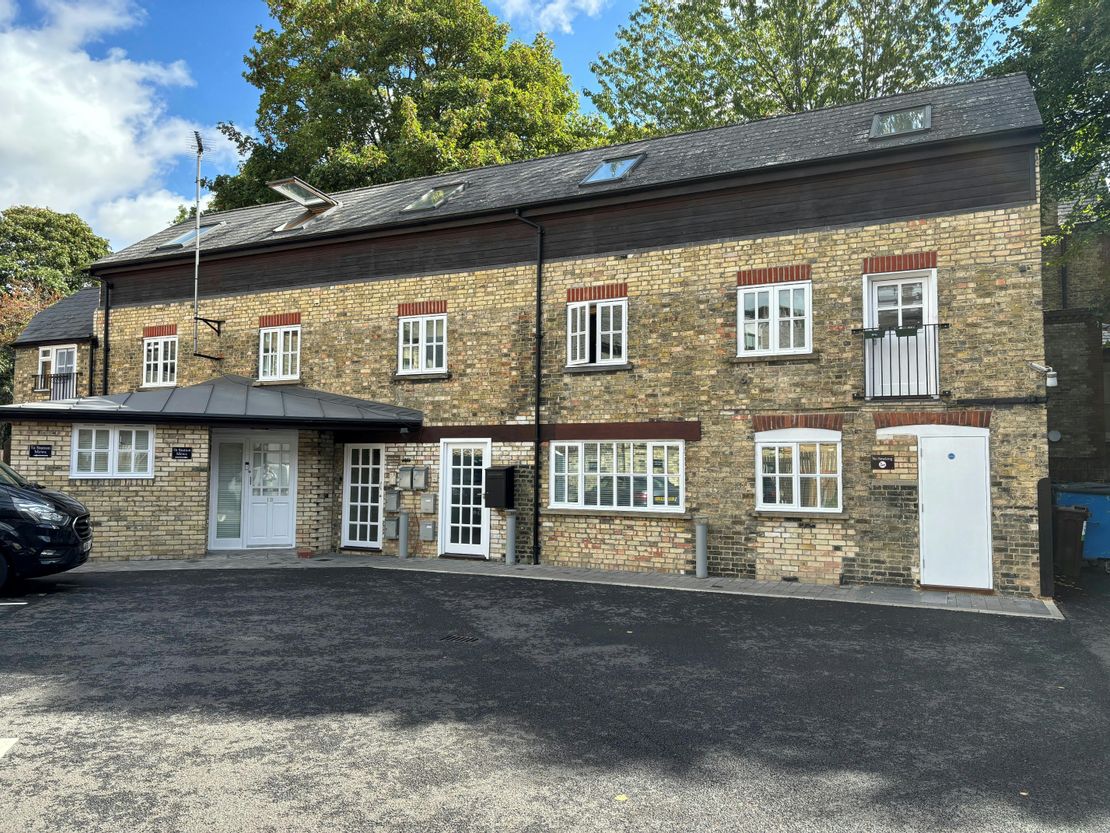 Ground Floor Station Mews, Station Road, Cambridge, CB1 2JB