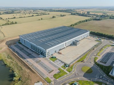 Property Image for Unit 10 Phase 3,Symmetry Park, Stratton Business Park, Biggleswade, SG18 8YY