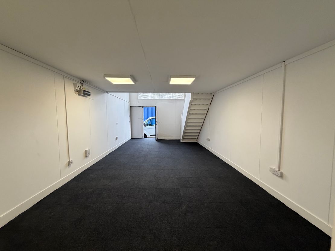 Unit 8A, Ongar Road Trading Estate, Ongar Road, Dunmow, Essex, CM6 1EU