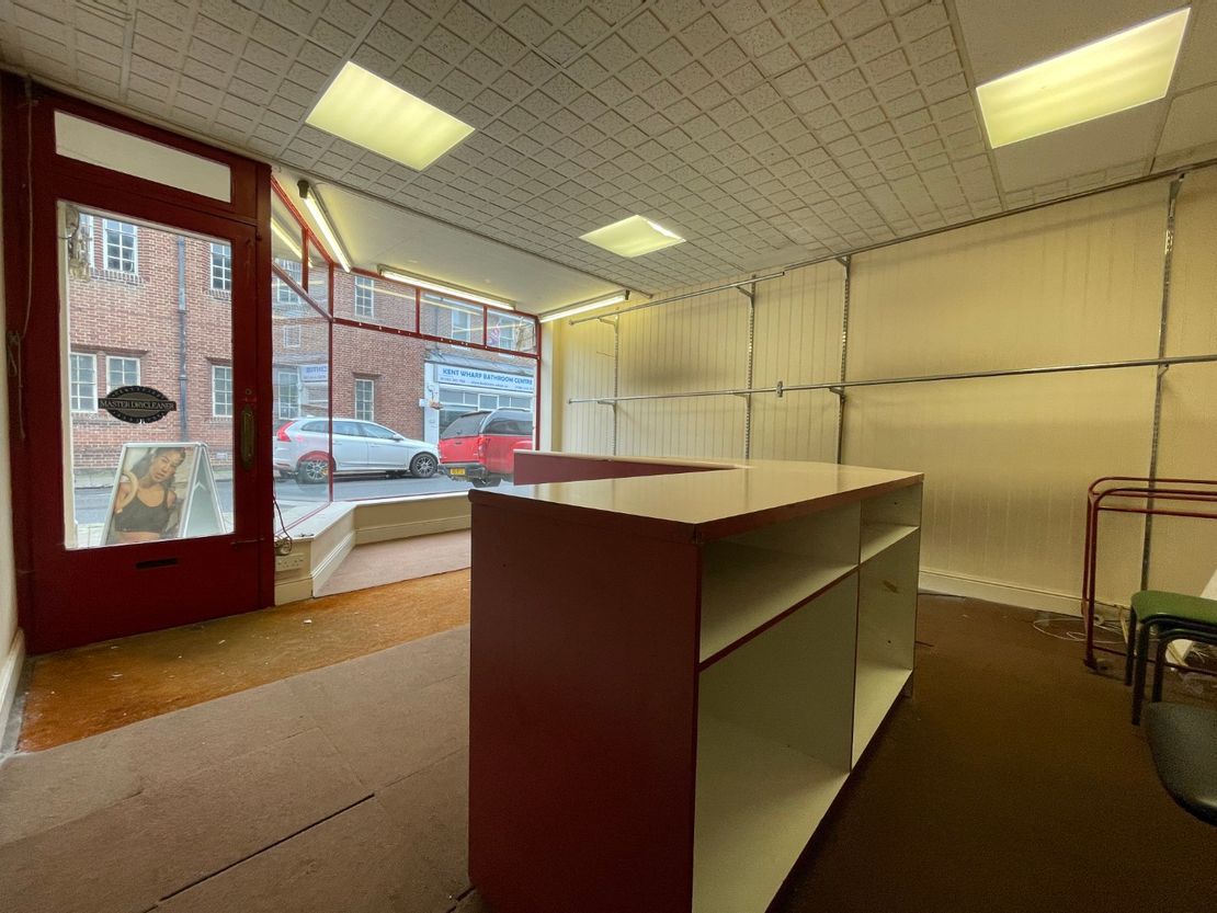 Unit 3, Spring House, 141 High Street, Hythe, Kent, CT21 5JL