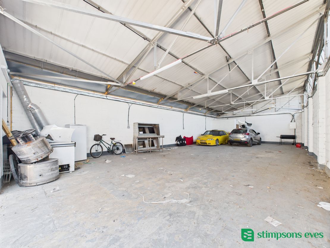 Unit 6 328 Selbourne Road, Luton, Bedfordshire, LU4 8NU