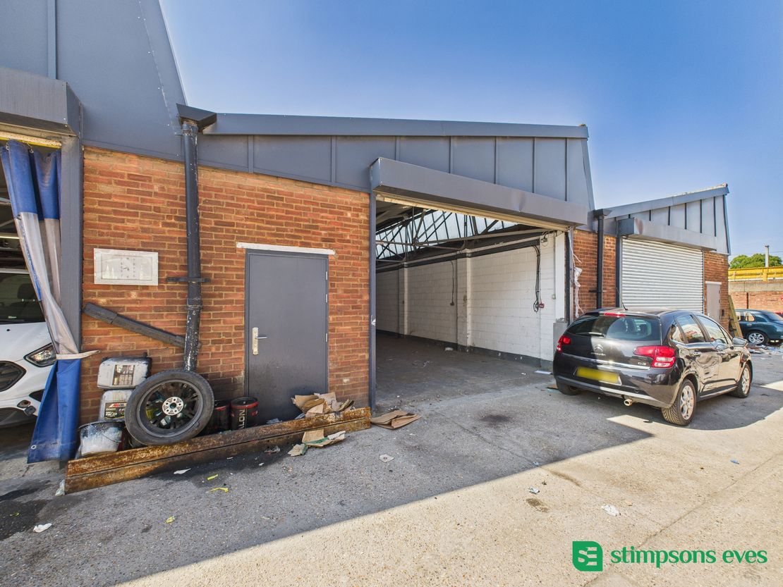 Unit 6 328 Selbourne Road, Luton, Bedfordshire, LU4 8NU